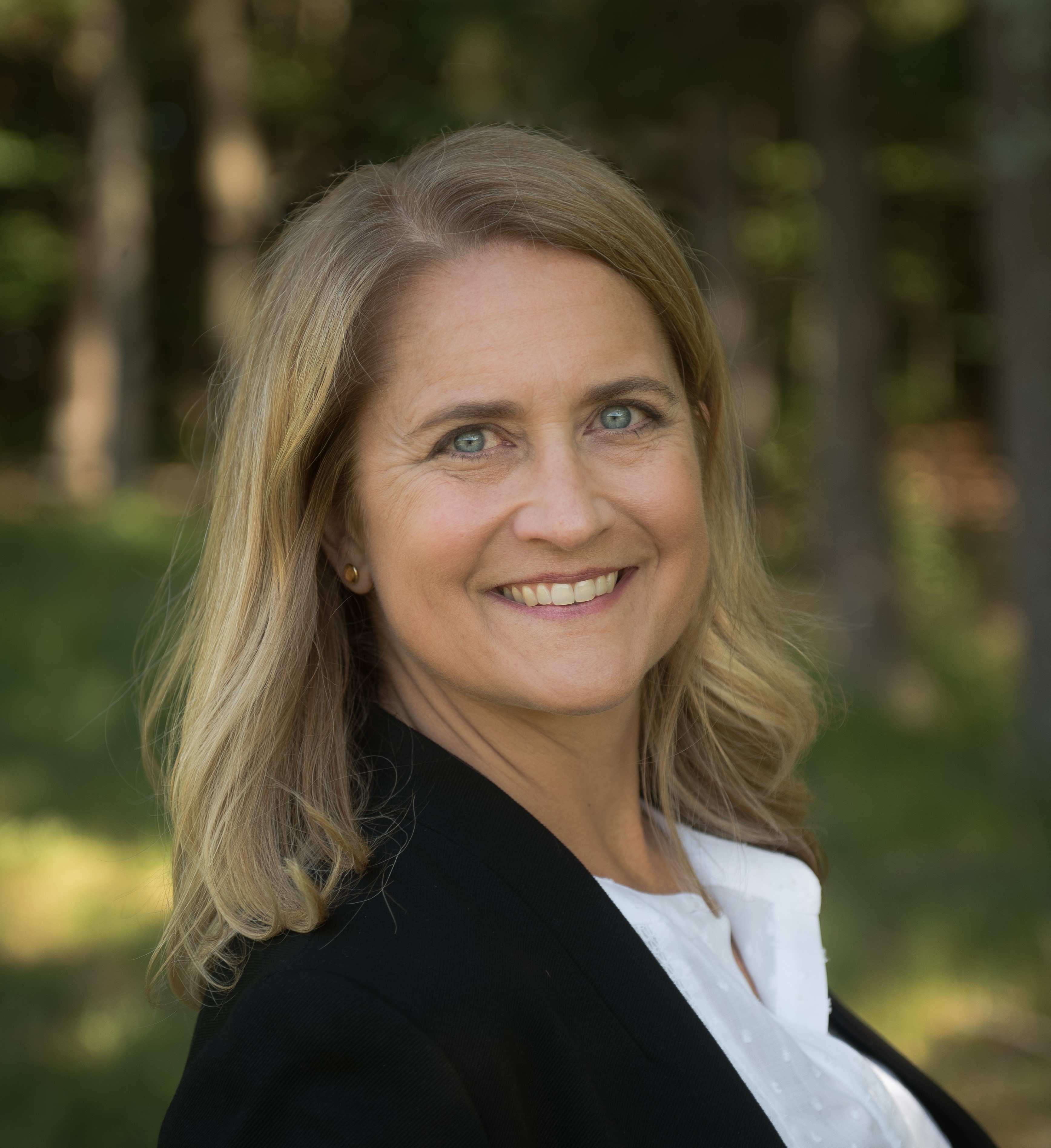 amy-thrall-flynn-aevitas-creative-management